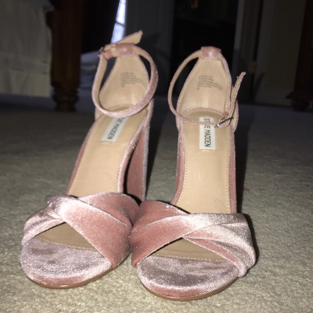 CRUSHED VELVET STEVE MADDEN HEELS